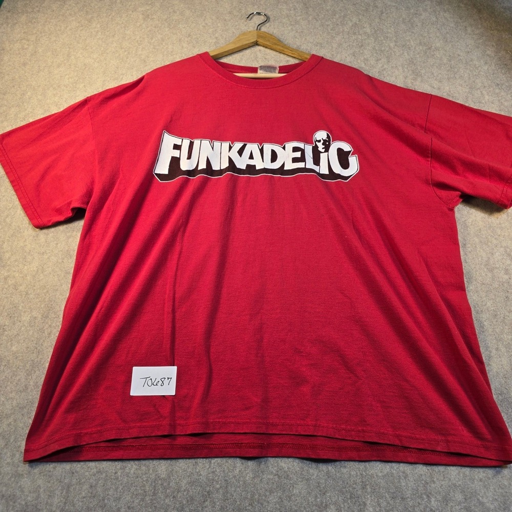 Hanes Heavyweight Funkadelic Graphic T-Shirt Mens 2XL Red Short Sleeve Band Tee